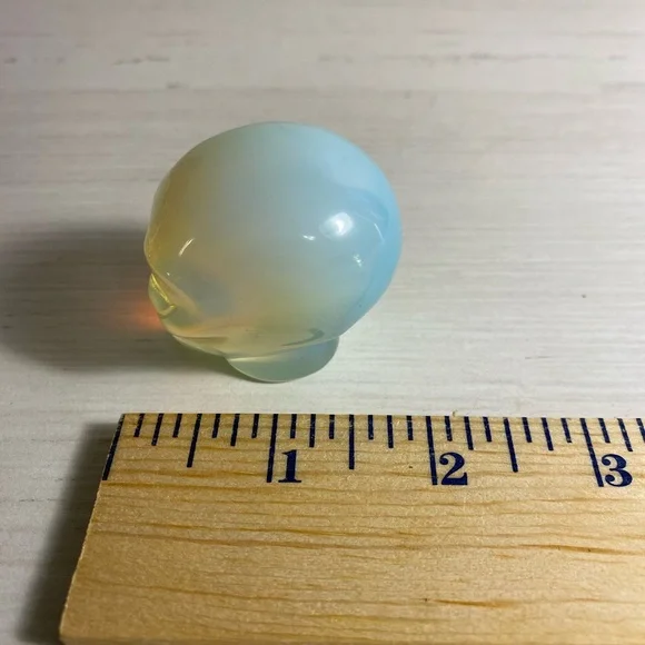 Opalite alien head crystal - Picture 5 of 7